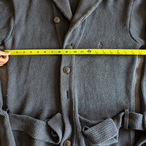 Penguin Cardigan (READ) - Picture 3 of 5